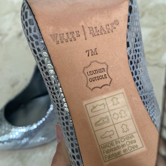 White House Black Market Leather Snakeskin Silver Platform 4” Party Heels - Picture 12 of 12